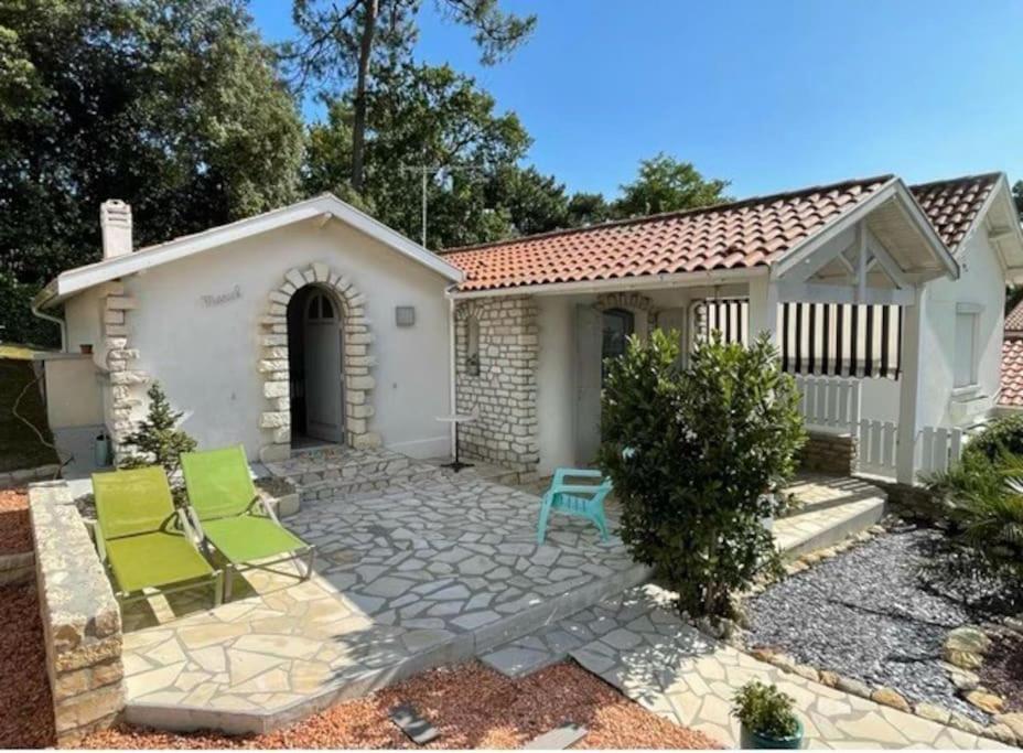 Adorable Petite Maison A 400M De La Mer Villa Saint-Georges-de-Didonne Exteriör bild