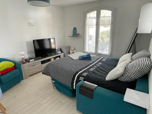 Adorable Petite Maison A 400M De La Mer Villa Saint-Georges-de-Didonne Exteriör bild